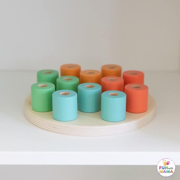 LOVEVERY Other - Lovevery Wooden Stacking Peg Board